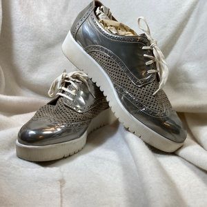 Gold Aguatalia shoes. 8.5